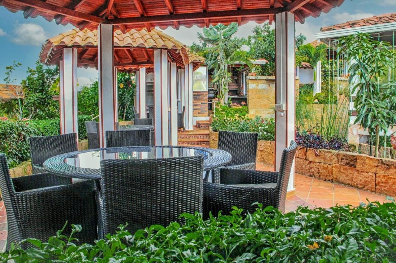 Hotel Mansion Баричара Екстериор снимка